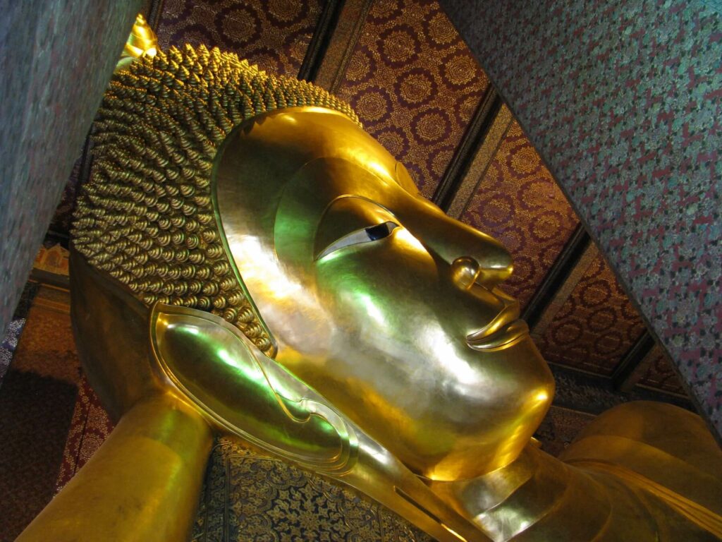 sleeping-buddha-bangkok-thailand