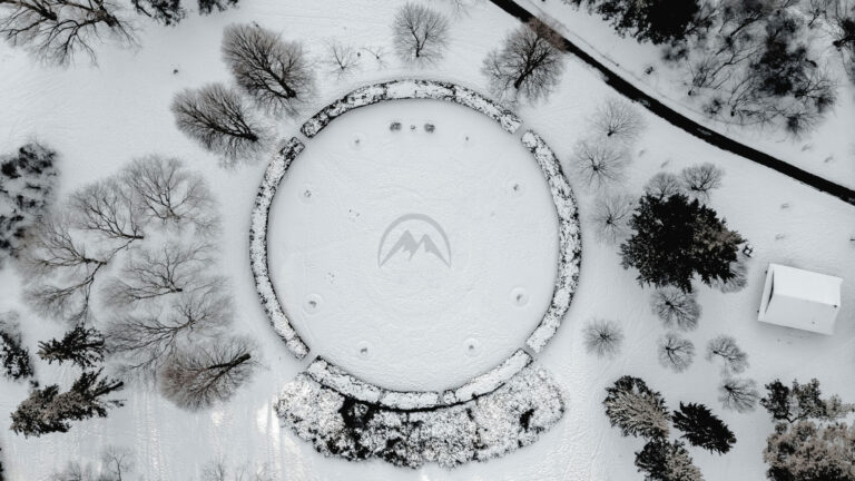 ARCTIAN mountain logo