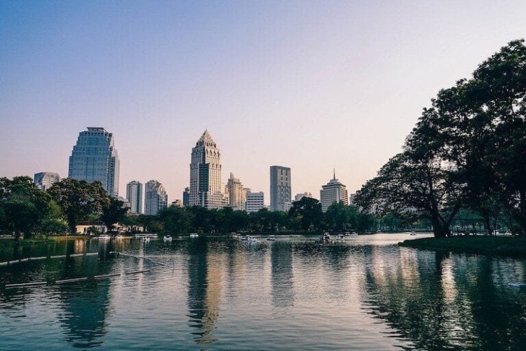 Bangkok office buildings full of local Thais and foreign professionals with a B Visa