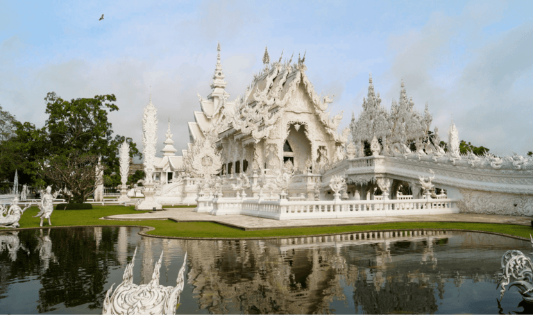 The famous Wat Rong Khun in Chiang Rai is just one of its gorgeous features