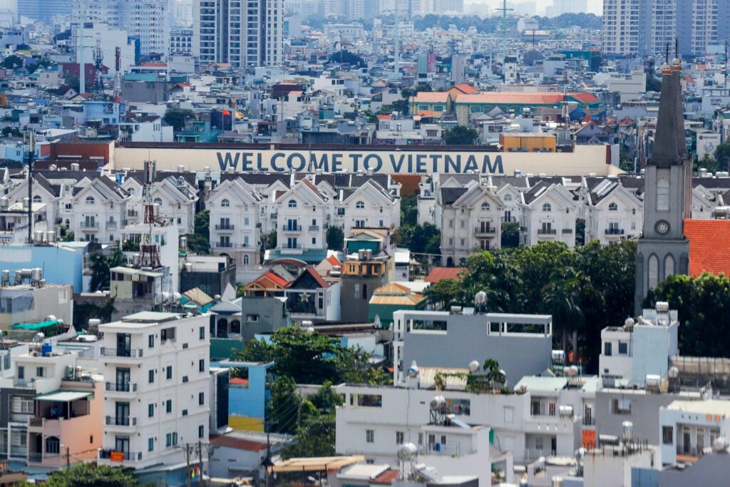 Thailand vs Vietnam for remote workers